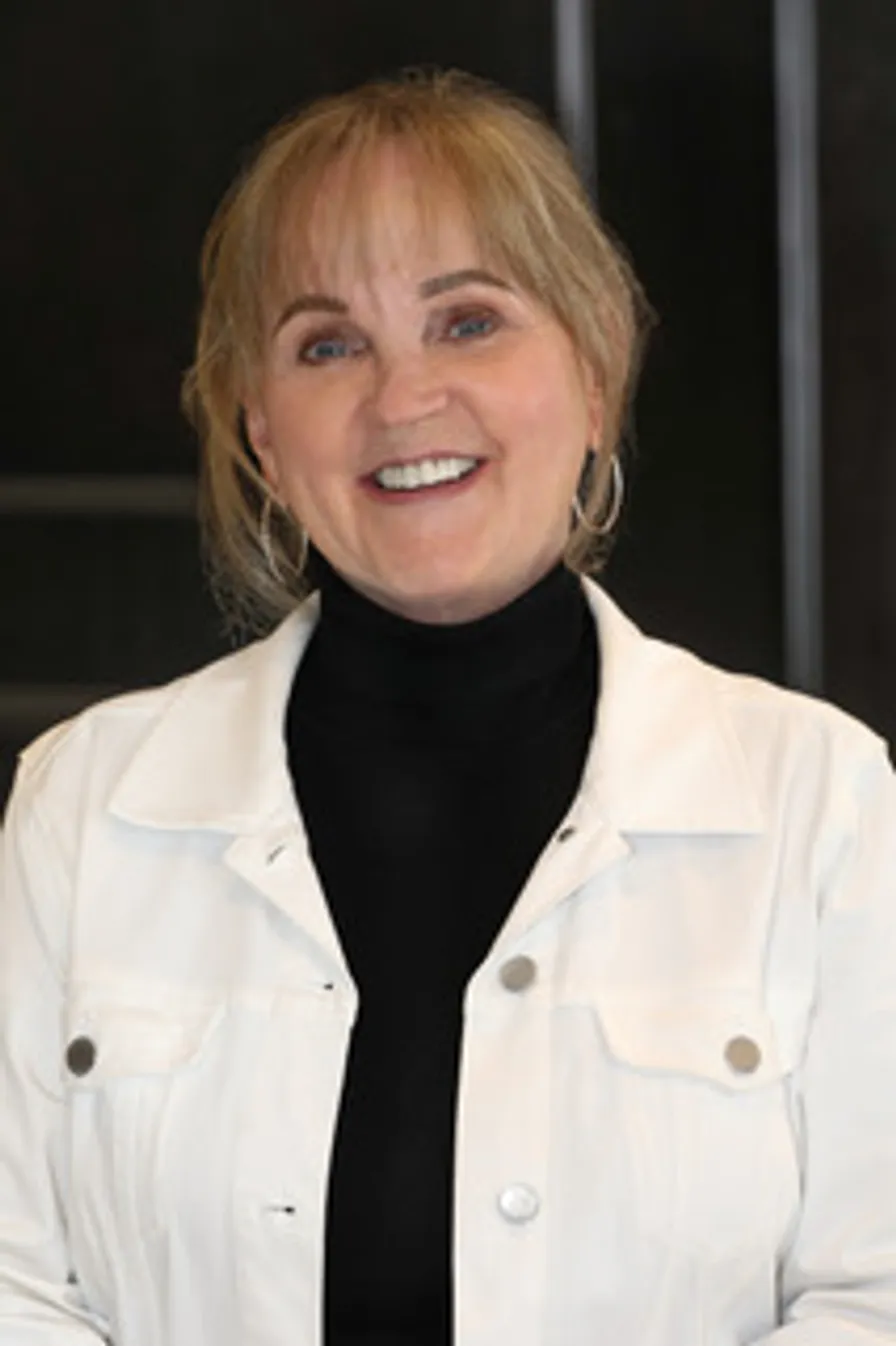 Barbee Lux, Board Member